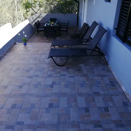 Zdenka Savar-maslina Savar