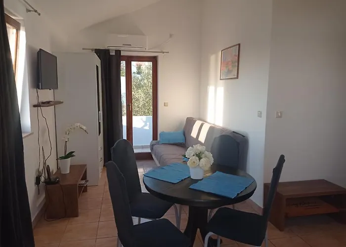 Lägenhet Zdenka Savar-maslina Savar