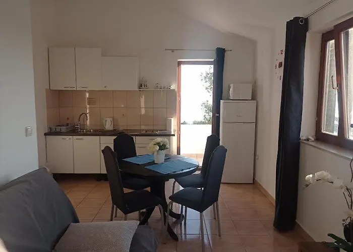 Zdenka Savar-maslina Lägenhet Savar