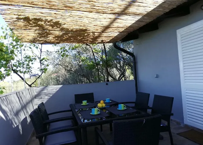 Lägenhet Zdenka Savar-maslina Savar