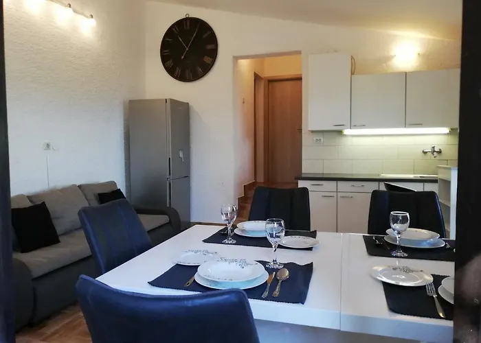 Lägenhet Zdenka Savar-maslina Savar